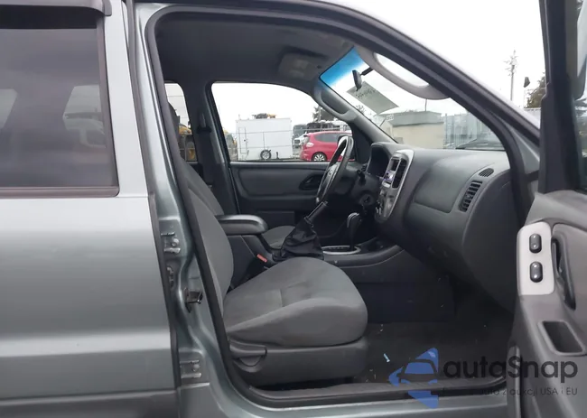 1FMYU93176KB66332: 43896595