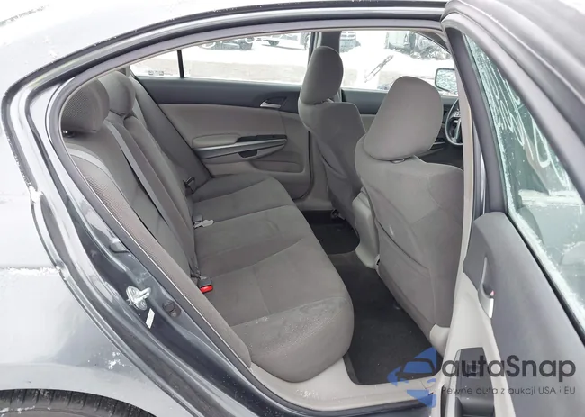 1HGCP26739A161217: 43896648