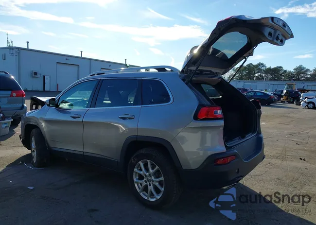 1C4PJMCSXGW131086: 43896760