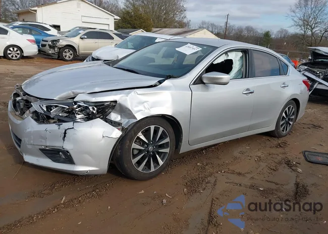 1N4AL3AP5JC243639: 43897957