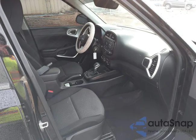 KNDJ23AU2N7813341: 43898036