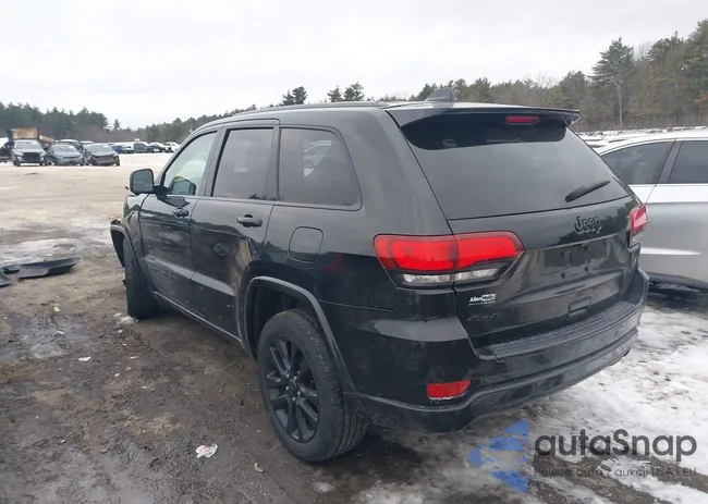 1C4RJFAGXJC220832: 43898319