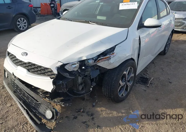 3KPF24AD2ME288467: 43898343