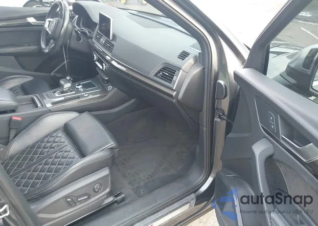 WA1C4AFY8J2131665: 43897614