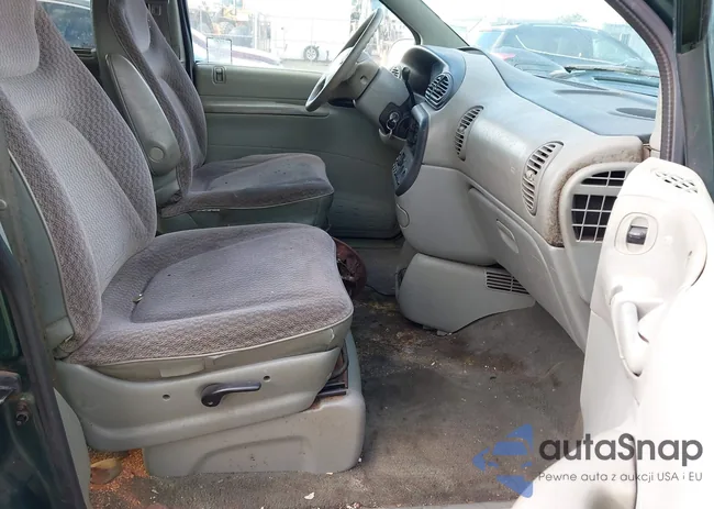 2P4GP24R7XR393438: 43897616