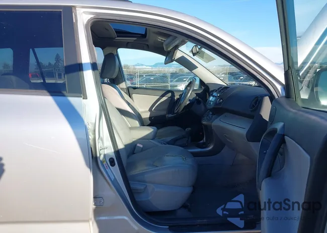 JTMDF4DV3A5035794: 43897642