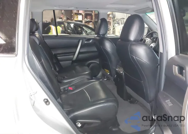 5TDBK3EH0CS173831: 43897686