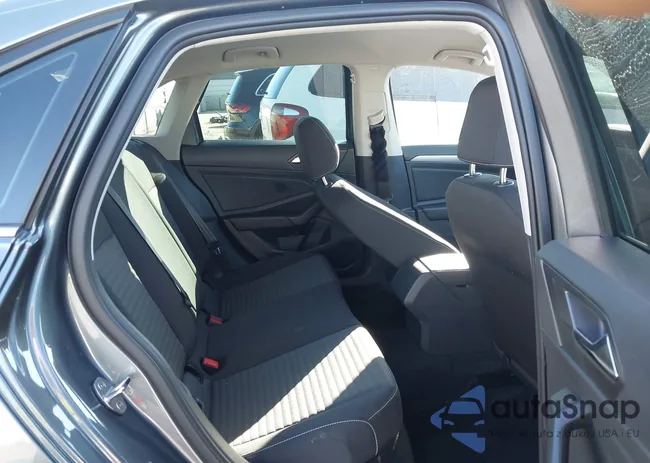 3VW5M7BUXRM096584: 43899044