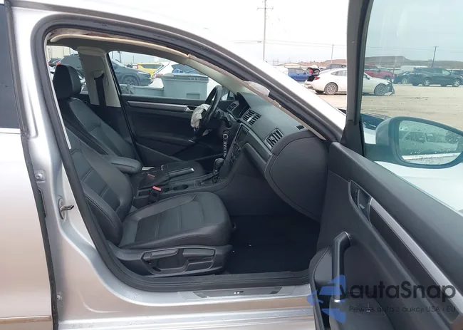 1VWDT7A39HC018921: 43899081