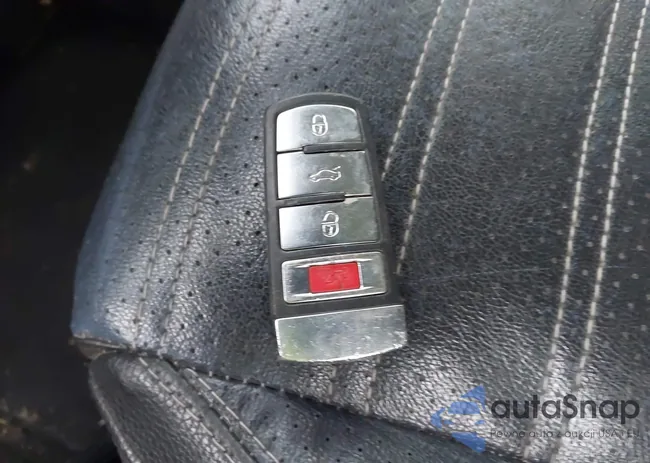 WVWBP7ANXGE512479: 43899082