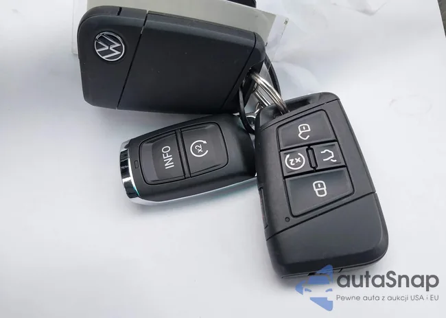 3VV3B7AX2PM095133: 43899120