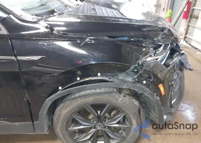 3VV3B7AX2PM095133: 43899120