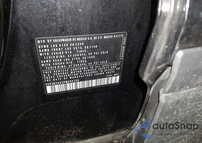 3VV3B7AX2PM095133: 43899120