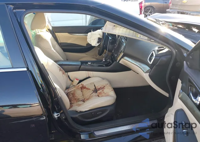 1N4AA6DV5LC368595: 43899125