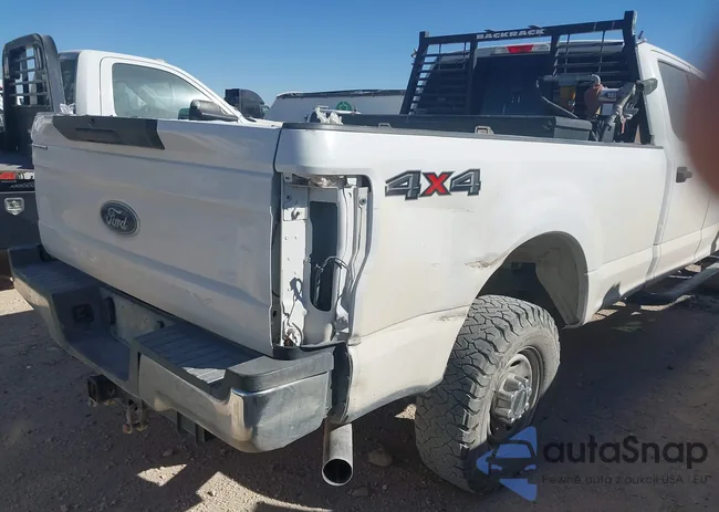 1FT7W2B69KEG40658: 43898447