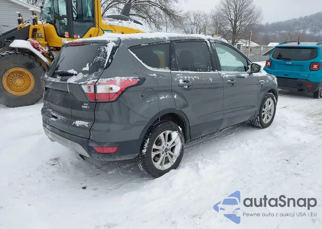 1FMCU9GD0HUA08484: 43898623