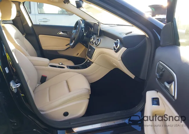 WDCTG4EB2HJ336503: 43898694