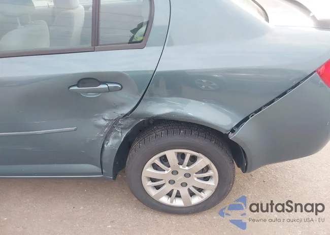 1G1AS58H197168233: 43898709