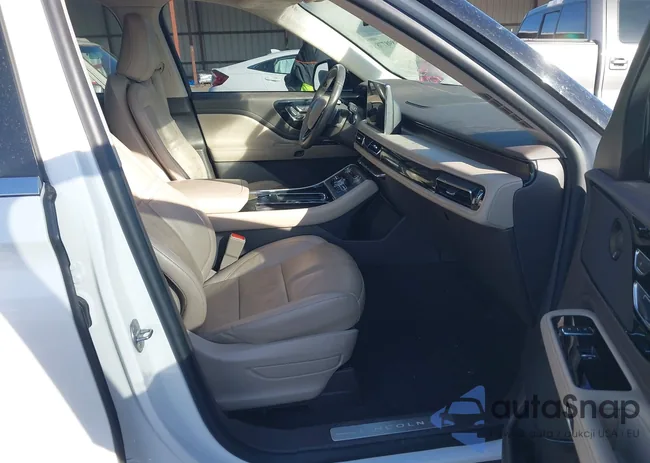 5LM5J7WC9NGL16680: 43898778