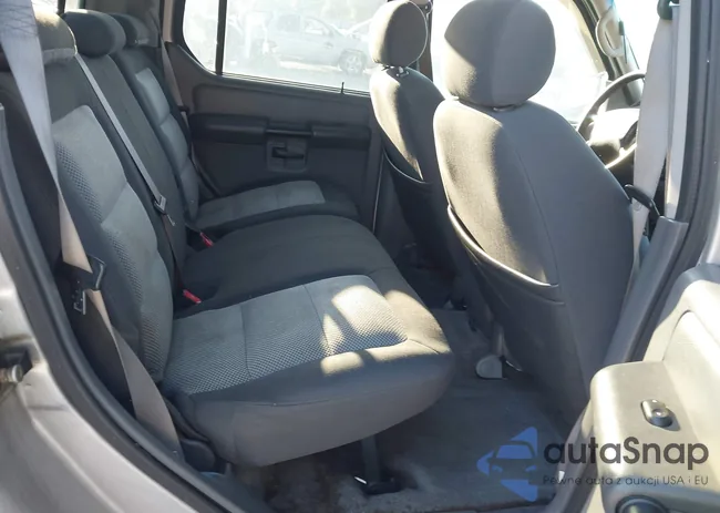 1FMZU67K95UA52969: 43899994