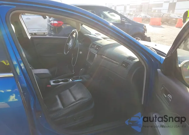 3FAHP0JA3CR205361: 43900008