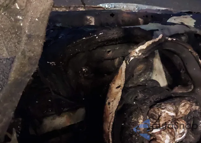 2C3CCABG2GH233960: 43900305