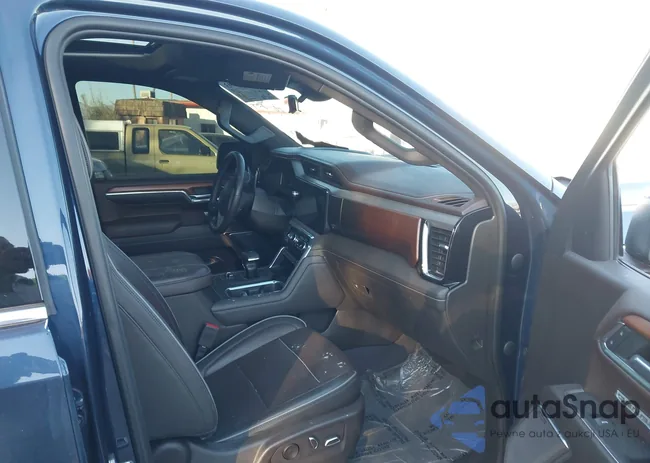 3GTUUGE89PG108300: 43900393