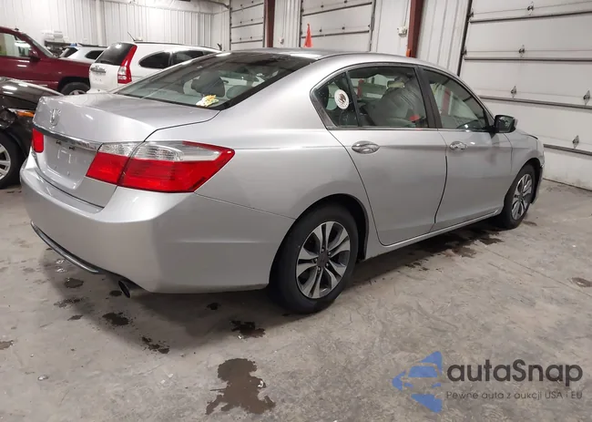 1HGCR2F3XDA097760: 43899559