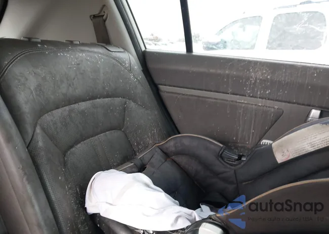 KNDPC3A23D7528121: 43899568