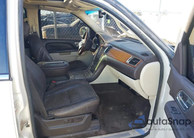 1GYS3DEFXDR104575: 43899827