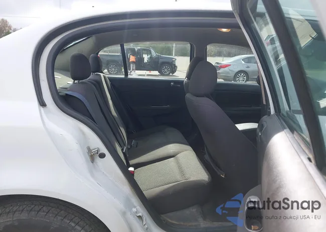 1G1AD5F55A7180926: 43899833