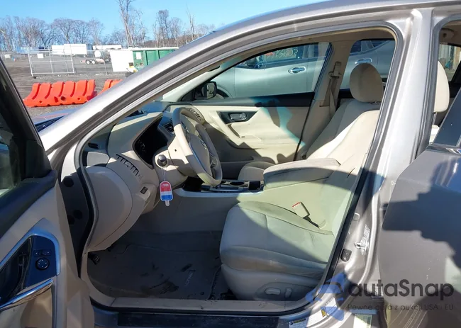 1N4AL3AP3DN543026: 43899836