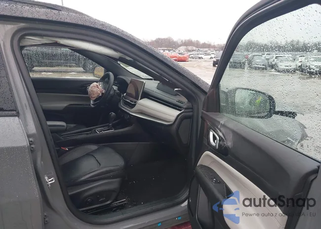 3C4NJDCN5PT536599: 43900858