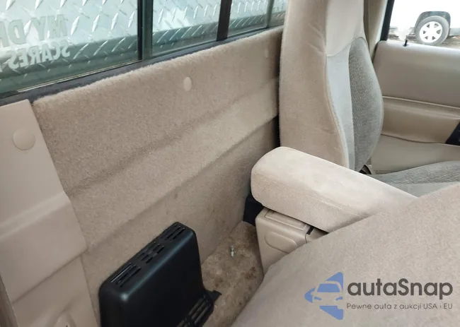 1FTCR10U9VTA59470: 43900978