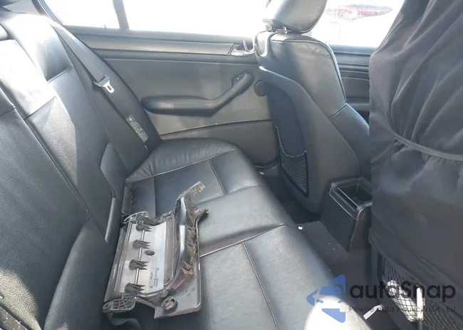 WBAEW53472PG19768: 43901305