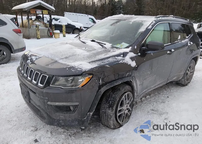 3C4NJDBB5JT192514: 43901318