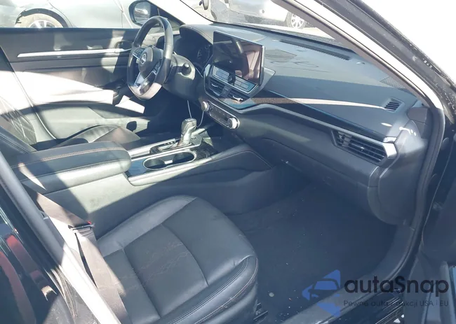 1N4BL4CV6RN405414: 43901329