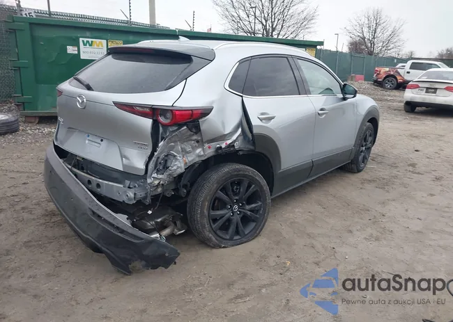 3MVDMBEY1MM272378: 43901386