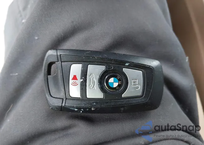 WBA8A3C53JA505547: 43901392