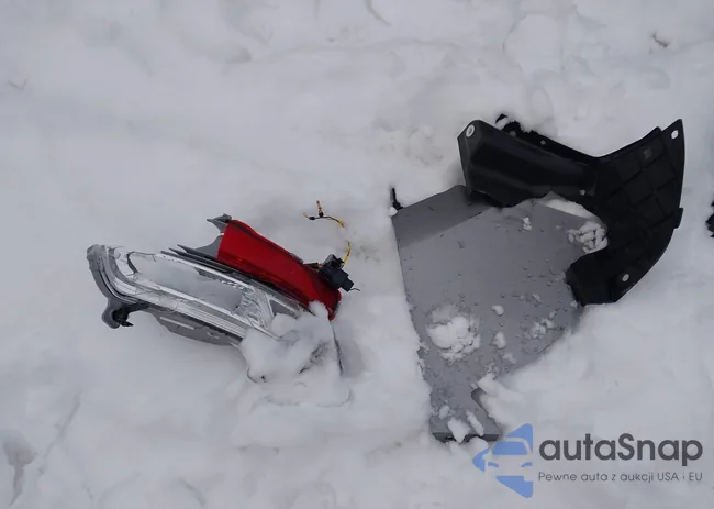 KNDPMCAC1L7829040: 43900593