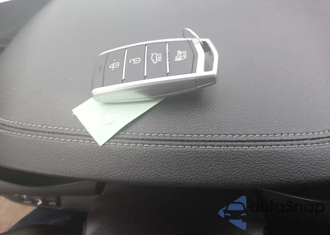 KMTG74LE9KU043077: 43901929