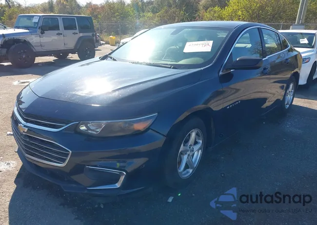 1G1ZC5ST4HF263726: 43901950