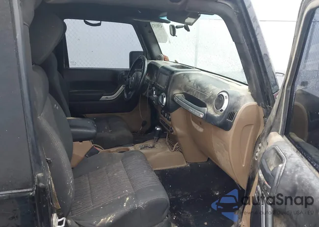 1J4BA6D1XBL611886: 43901970