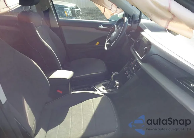 3VVEX7B23PM379660: 43902075