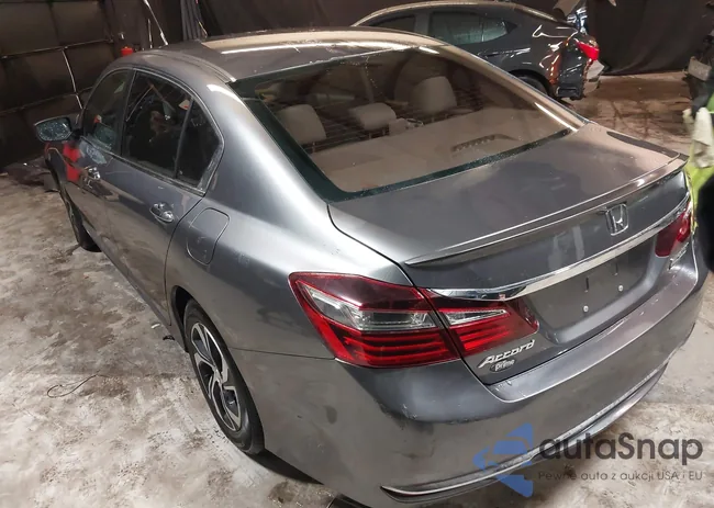 1HGCR2F31HA001097: 43902084