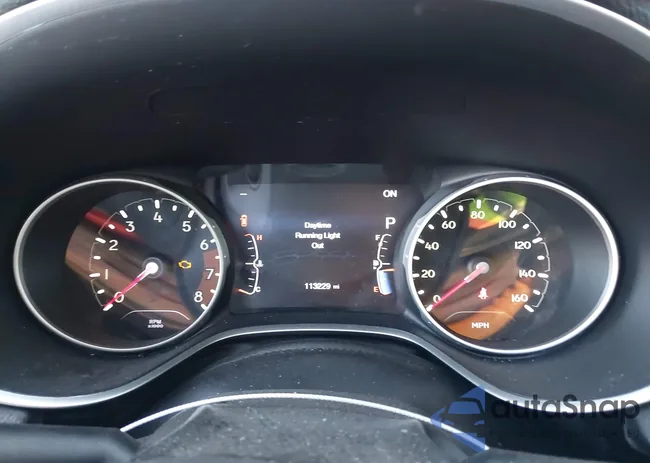 3C4NJDCB8JT354067: 43902133