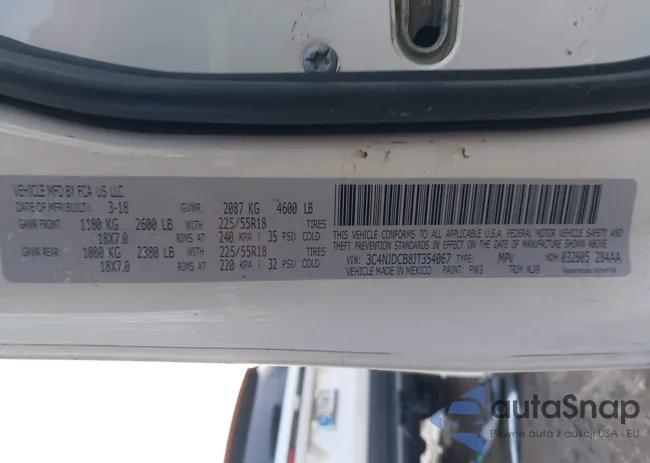 3C4NJDCB8JT354067: 43902133