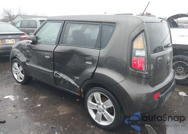 KNDJT2A2XA7079368: 43902172