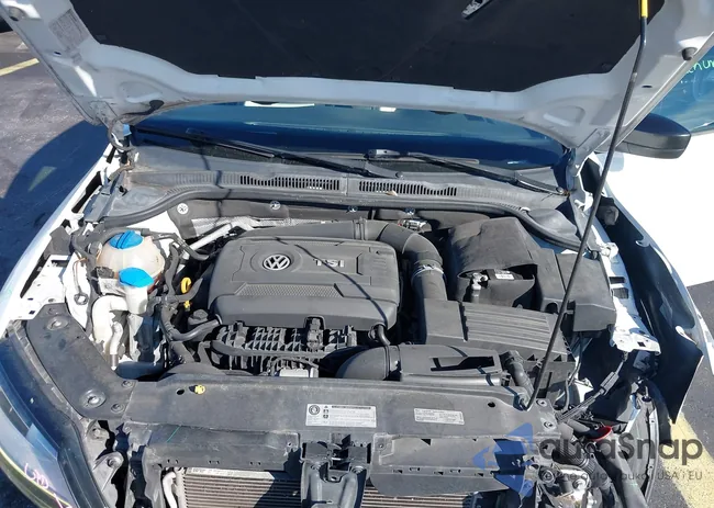 3VWD17AJ5HM387021: 43902222