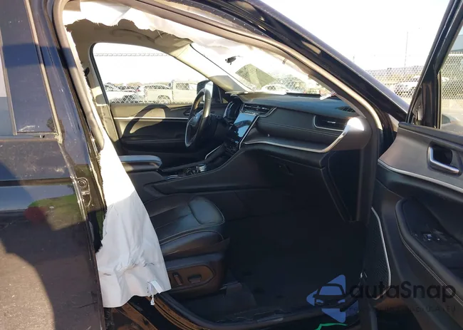 1C4RJJBG7M8126982: 43902291